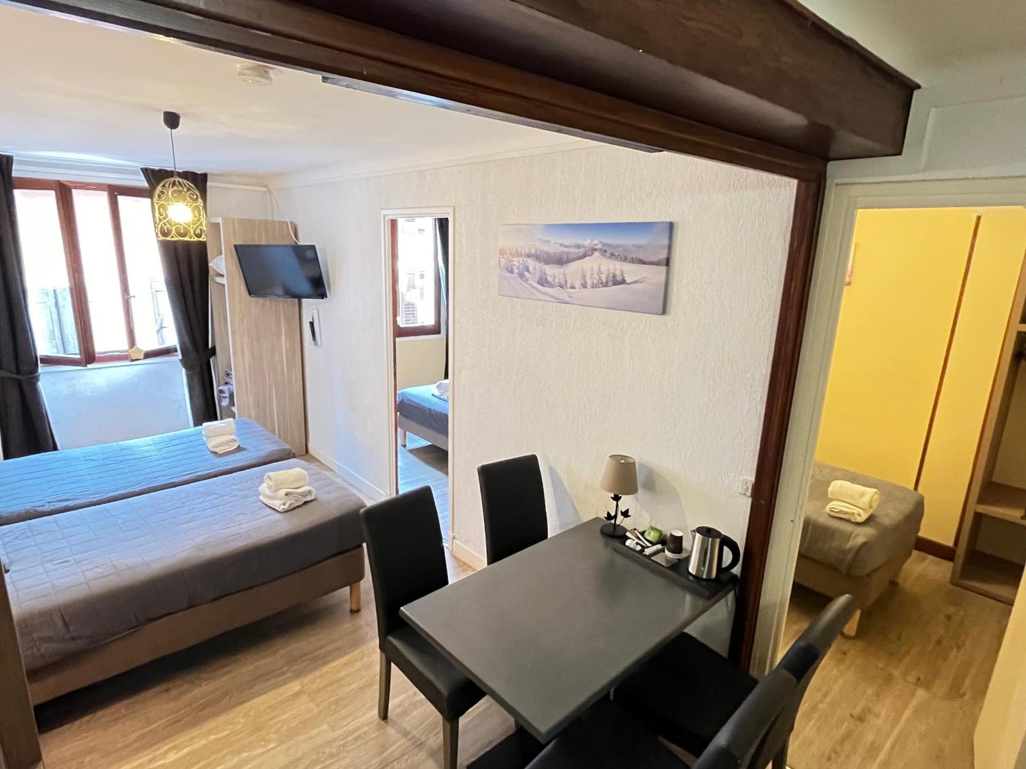 Hotel Du Cheval Blanc بارسلونات المظهر الخارجي الصورة